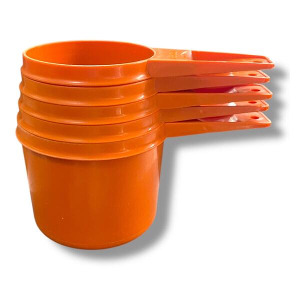 Vintage Tupperware Measuring Cups 1C 1/2 2/3 3/4 Orange Nesting Stackable Set x5 - Picture 8 of 11
